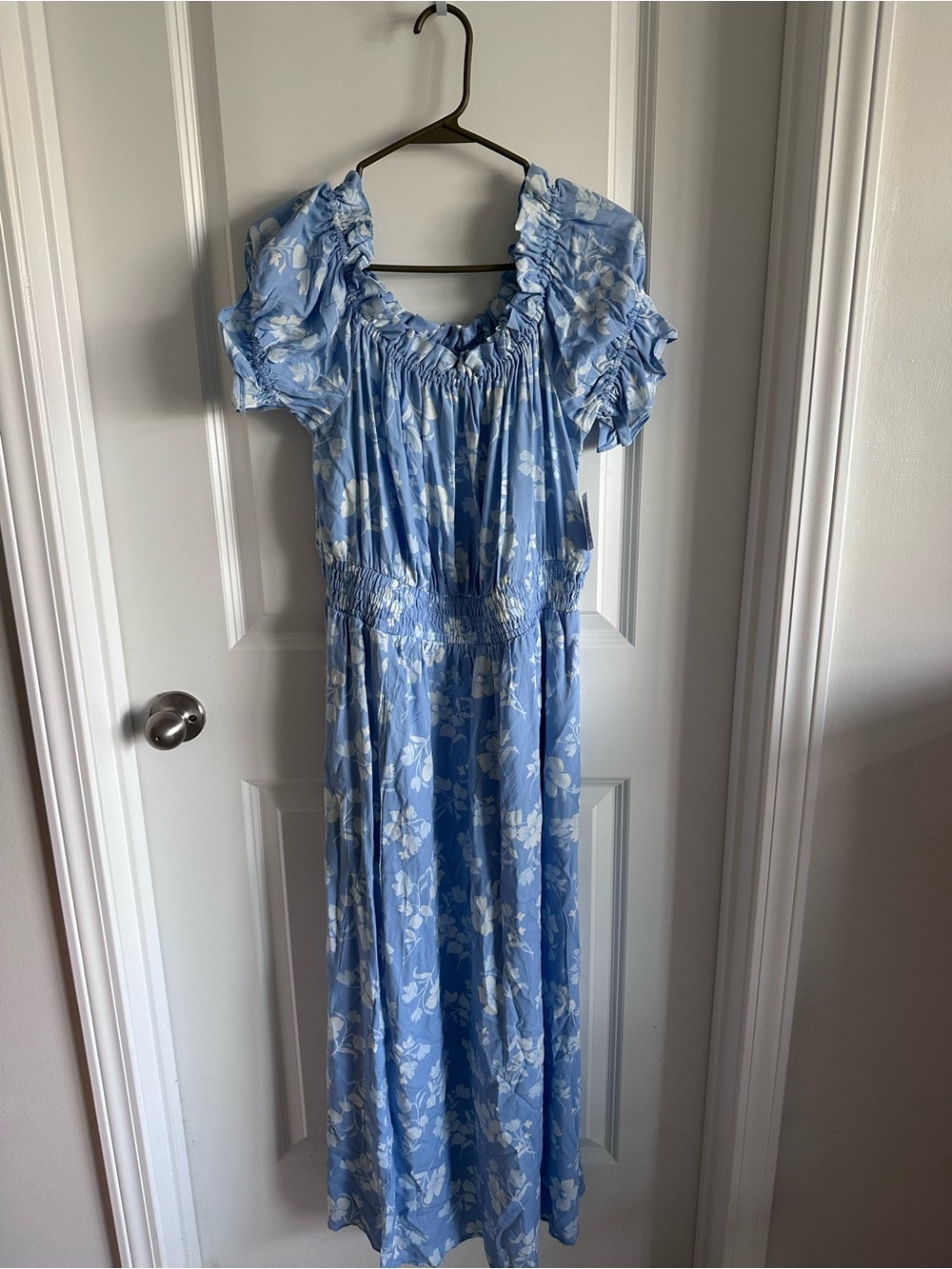 Old Navy Light Blue Floral Maxi Dress